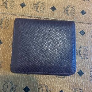 Authentic Louis Vuitton Eppi leather wallet
